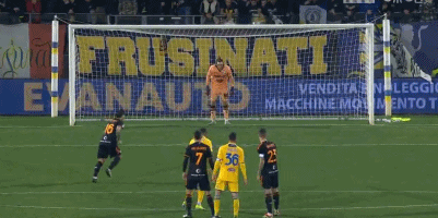 小罗：之前的监狱经历还算不错，原以为他们会殴打我（小罗回忆：监狱生活比预期好，曾担心会被打）